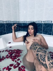 VIOLETA SEXI DELGADA CAñERA TE TRATA SUPER BIEN