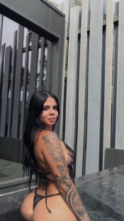 SABRINA,  TODA TUYA !
