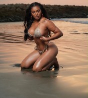 KARLA COÑO APRETADO BUENA SACA LECHE NOVEDAD