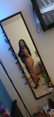 IVANA TU MADURITA BIEN CACHONDA Y MOJADITA