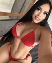 EMMA CACHONDA Y NINFOMANA PRIMERA VES EN LA ISLA
