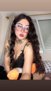 JOVEN MUY ARDIENTE