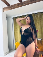 DANIELA - SUPER TRAVIESA