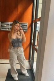 NIñATA MUY TRAVIESA  Y FIESTERA