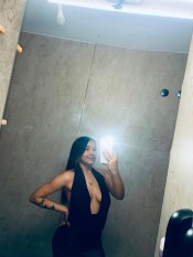 TU CHIQUITA PREFERIDA CACHONDA