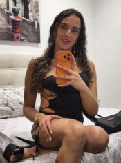 LATINA CACHONDA