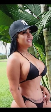 ARIADNA RECIéN LLEGADA A CALONGE