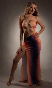 SOY UNA CHICA AVENTURERA A LA QUE LE GUSTA COMPLACER