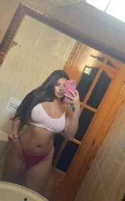 ALANA JOVENCITA ENCANTADORA CON GANAS LOCAS DE CUMPLIR TUS FANTASÍAS