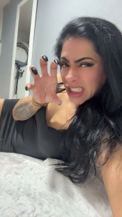 BELLA MORENASA DE CUERPO PERFECTO. SERVICIO VIP CON MUCHA FIESTA. POPPERS