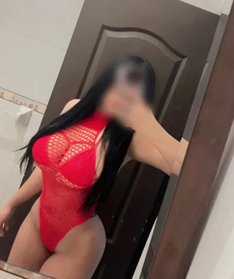 CUERPO DE VENUS COMPLACIENTE E IMPLICADA