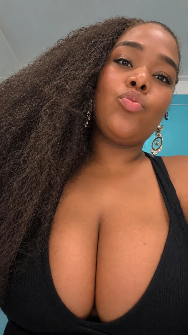 LINDA MULATA