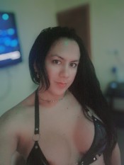 VERSATIL, ACTIVA, ME GUSTAN PRINCIPIANTES MASAJES. FINAL FELIZ