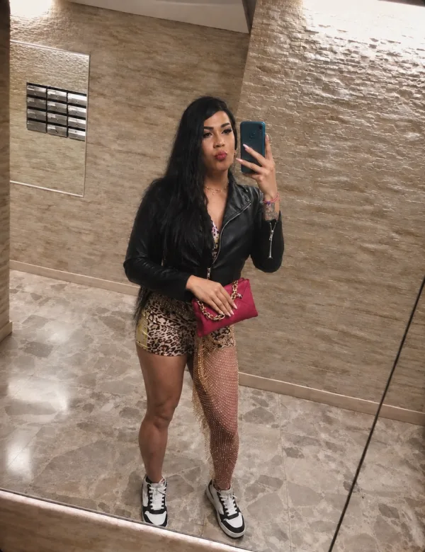JOVENCITA TRANS FEMENINA POLLONA 22CM DE LUJO