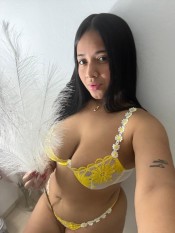 ANGELA JOVEN LATINA FIESTERA  24H