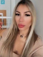 SAMANTA VENEZOLANA SUPER TOP EN ALCIRA CON SITIO