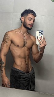 CHICO COLOMBIANO / CALIENTE &AMP; FIESTERO