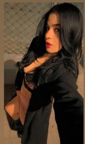 DANNA CALIENTE Y CARIÑOSA