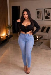 LATINA FOGOSA DESEOSA DE TU POLLA