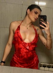 SOY LA DIOSA QUE BUSCAS A QUE ESPERAS,LLAMAME