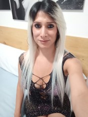 TRANS RUBIA DE LUJO MUY CALIENTE. FOLLAMOS AHORA?