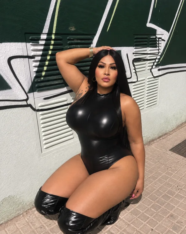 LAS CANTERAS  DISPONIBLE CHICA TRANS REAL POLLANA Y FIESTERA