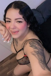 QUIERO ESTAR CONMIGO EN LA CAMA Y GOZARR GOZARR...