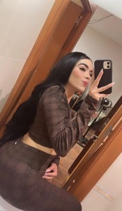 CHICA GUAPA EN PUEBLO NUEVO