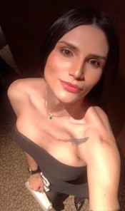 TRANS VERSáTIL ACTIVA, FIESTERA 24HRAS FULL CULAZO Y POLLA DE 19 CM