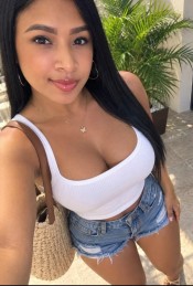 CON UNA MENTE ULTRA TRAVIESA,SOY LA CHICA DE TUS ANHELOS...