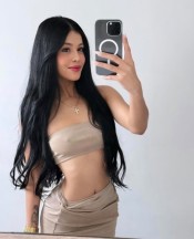 REBECA SEXY Y MUY PROFESIONAL