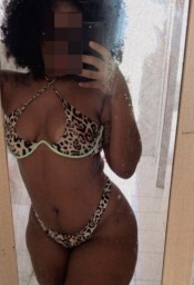 VALENTINA COLOMBIANA MUY COQUETA EN DOS HERMANAS — SEVILLA