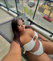 COLOMBIANA FIESTERA EN   CUERPO A CUERPO APASIONADA Y MUY COMPLACIENTE