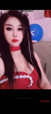 CHICA NUEVA EN OVIEDO