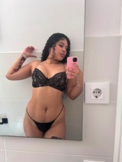 BOMBONCITO LATINO, MORENA IMPLICADA