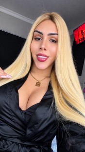 NI PUTA NI SANTA SOY LAIS LA MAS CACHONDA Y LECHERA