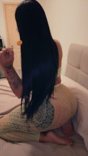 COLOMBIANA DELICIOSA Y NATURAL TE ENCANTARAN MIS MAMADAS NO LO DUDES VEN