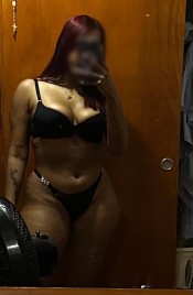 MORENA DIVINA, FIESTERA Y MUY SENSUAL