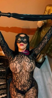 LETICIA AMA DOMINANTE BUSCA PERRO SUMISO EN BURELA  24 HS