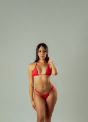 NICOLLE GRAN NOVEDAD ESPECTACULAR JOVEN VENEZOLANA