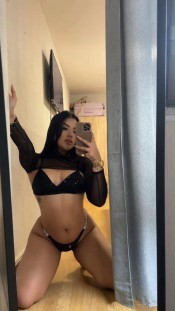 KIM GÓMEZ   PRECIOSA Y ENCANTADORA PELINEGRA  ¡¡NOVEDAD!! 1ª