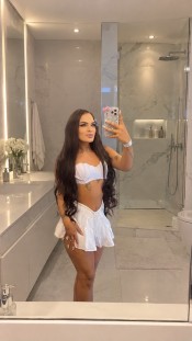 POTENTE CHICA TRANS MUY TENTADORA Y MORBOSA..!!!