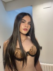 HERMOSA COLOMBIANA COMPLACIENTE FIESTERA Y GUARRA