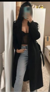 LINDA MORENA JOVEN PRIMERA VEZ EN CUENCA ,FIESTERA