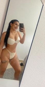 KAROL JOVEN LATINA FIESTERA 24H