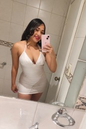 BELLA SENSUAL Y MUY GUARRA
