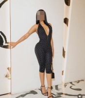 DAMARIS DOMINICANA DE 23 EN ISLA CHICA — HUELVA, ENCANTO CARIBEÑO