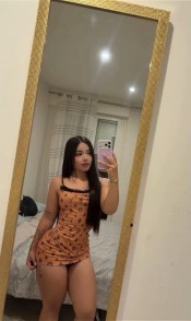 CORINA JOVENCITA LATINA FIESTERA Y CACHONDA