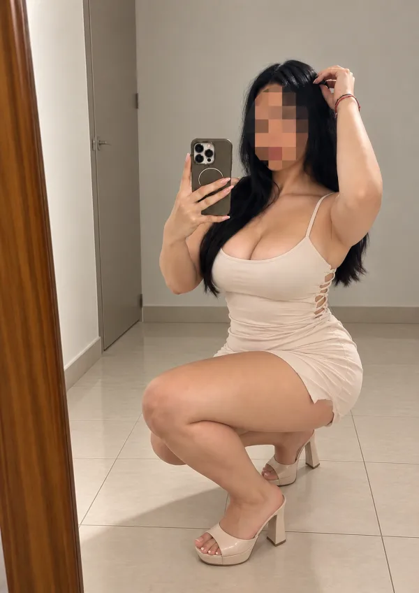 LAURA LUJURIA  NUEVA!🩷🩷🩷