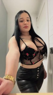 ALEXANDRA ESPECTACULAR JOVENCITA ... VEN A DISFRUTAR BIEN RICO A MI LADO